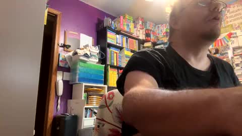 Snapshot of ralph_roberts chatting on January 18, 2025, 8:40 pm Ralph Roberts online show from January 18, 2025, 8:40 pm