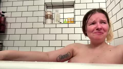 Rami online show from December 20, 2025, 3:24 am