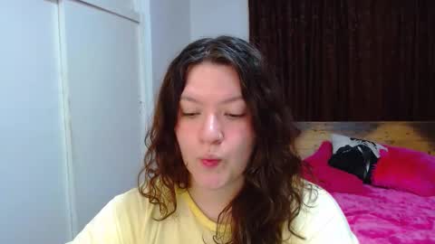 Snapshot of ramona15 chatting on February 15, 2026, 12:40 am Ramona online show from February 15, 2026, 12:40 am