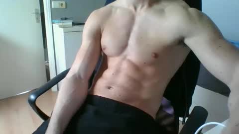 ramonjoosse2001 online show from April 2, 2026, 9:51 am