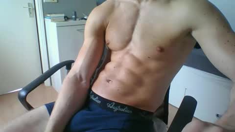 ramonjoosse2001 online show from May 19, 2026, 11:27 am
