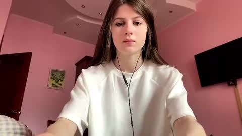 Snapshot of ranajulen chatting on July 1, 2026, 9:22 am Anna online show from July 1, 2026, 9:22 am