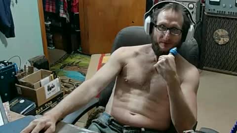 Randall online show from November 19, 2025, 12:38 pm