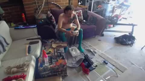 randeehandee online show from March 5, 2025, 3:08 am