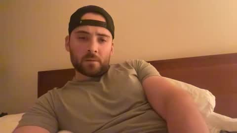 Snapshot of randomdude5950 chatting on December 4, 2024, 2:09 am randomdude5950 online show from December 4, 2024, 2:09 am