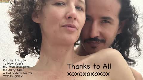 Snapshot of randomshuffle chatting on December 28, 2024, 5:14 pm MR DJ Randomshuffle friends playing with sexual energy live - OMG we are back online show from December 28, 2024, 5:14 pm