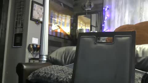 Randy8inbater online show from October 3, 2025, 7:38 am