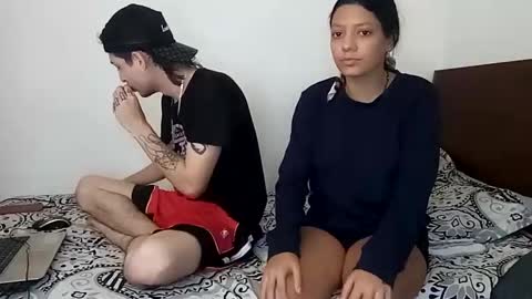 Snapshot of rangel_sex chatting on February 15, 2025, 3:50 pm Rangel and Lola online show from February 15, 2025, 3:50 pm