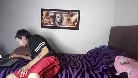 Snapshot of rangel_sex chatting on September 18, 2025, 1:40 am Rangel and Lola online show from September 18, 2025, 1:40 am