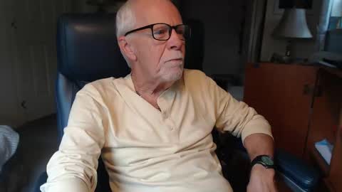 Snapshot of ranger1001 chatting on October 15, 2025, 7:36 pm ranger1001 online show from October 15, 2025, 7:36 pm