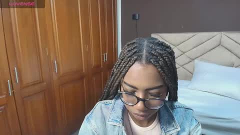 Raquel online show from October 22, 2025, 12:05 pm