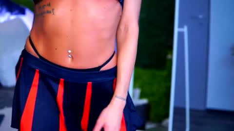 Raquelle online show from October 31, 2025, 10:16 am