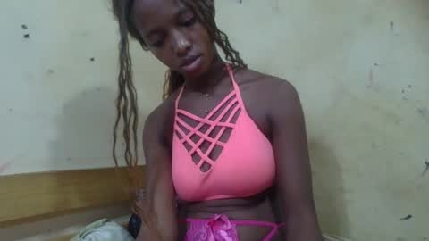 Snapshot of rasoanirinaa chatting on May 12, 2026, 4:09 am rasoanirinaa online show from May 12, 2026, 4:09 am