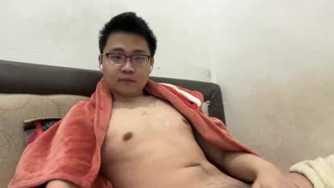 Snapshot of ratedepic17 chatting on December 18, 2025, 8:04 pm randomnaut online show from December 18, 2025, 8:04 pm