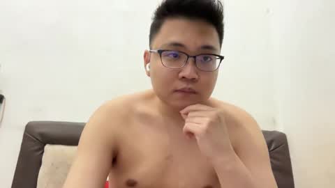 Snapshot of ratedepic17 chatting on February 12, 2026, 7:31 pm randomnaut online show from February 12, 2026, 7:31 pm