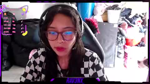 Snapshot of rav3nx_ chatting on June 25, 2026, 7:18 pm online show from June 25, 2026, 7:18 pm