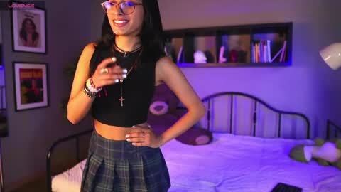 Snapshot of raven_bliss chatting on May 23, 2026, 2:32 pm raven_bliss online show from May 23, 2026, 2:32 pm