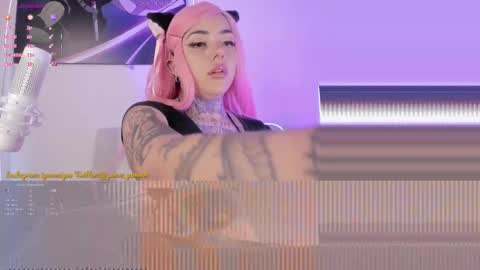 Snapshot of raven_sakura chatting on November 25, 2025, 2:39 pm . online show from November 25, 2025, 2:39 pm