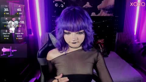 ravencollen online show from April 10, 2026, 8:02 pm