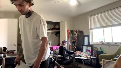 Snapshot of ravenxbeastie chatting on February 8, 2025, 9:36 pm ravenxbeastie online show from February 8, 2025, 9:36 pm