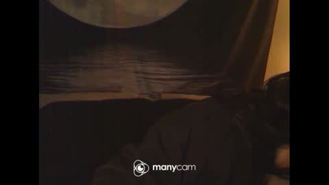 Snapshot of ravenxlee chatting on January 23, 2025, 7:40 pm ravenxlee online show from January 23, 2025, 7:40 pm