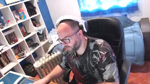 ravingr3d3 online show from March 20, 2026, 9:25 am