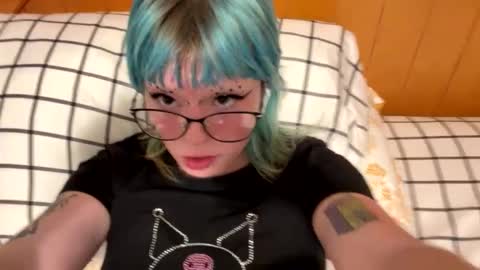 Snapshot of ravyn_xoxo chatting on September 8, 2025, 6:40 pm Ravynn 3 online show from September 8, 2025, 6:40 pm