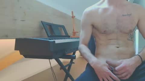 Snapshot of rawfrench chatting on December 5, 2025, 1:42 pm rawfrench online show from December 5, 2025, 1:42 pm