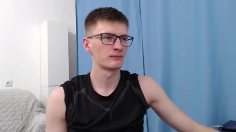 Snapshot of ray_booy chatting on November 13, 2025, 4:06 pm Ray Booy online show from November 13, 2025, 4:06 pm