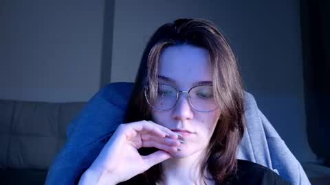 Snapshot of ray_lol chatting on July 24, 2026, 9:24 pm Ray-Ray online show from July 24, 2026, 9:24 pm