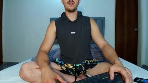 Snapshot of ray_weed chatting on March 18, 2026, 1:42 am Ray online show from March 18, 2026, 1:42 am