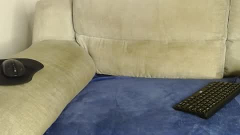 Snapshot of raycatt chatting on February 23, 2026, 10:56 am Ray online show from February 23, 2026, 10:56 am