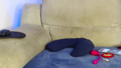 Snapshot of raycatt chatting on February 26, 2026, 7:24 pm Ray online show from February 26, 2026, 7:24 pm