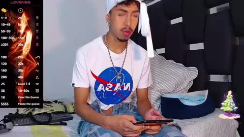 Rayn online show from January 4, 2025, 4:33 am