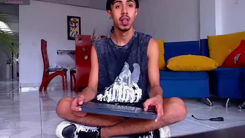 Rayn online show from January 4, 2025, 6:40 pm