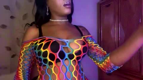 Raye Millian online show from May 10, 2026, 11:54 pm