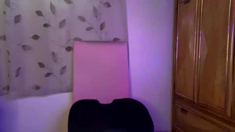 Raye Millian online show from May 14, 2026, 3:41 pm