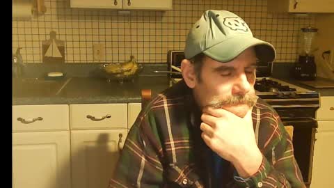 Snapshot of raylene4u2 chatting on March 10, 2025, 8:48 am Ray online show from March 10, 2025, 8:48 am