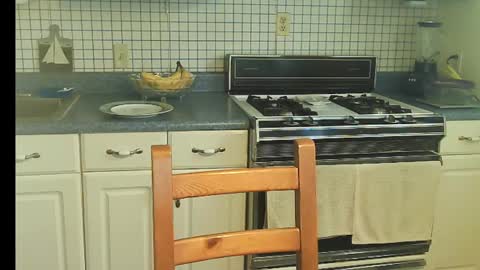 Snapshot of raylene4u2 chatting on October 22, 2025, 7:13 pm Ray online show from October 22, 2025, 7:13 pm