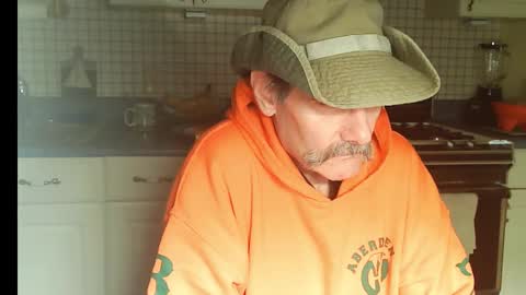 Ray online show from February 6, 2026, 11:41 pm