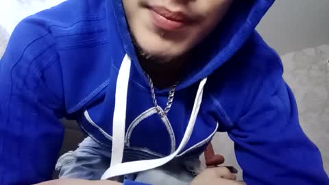 Snapshot of raymartino chatting on February 15, 2025, 8:22 pm RayMartino online show from February 15, 2025, 8:22 pm