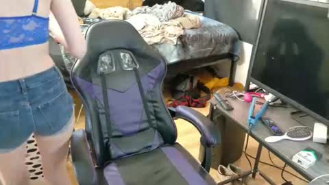 raynes_lair34 online show from March 24, 2026, 6:46 pm