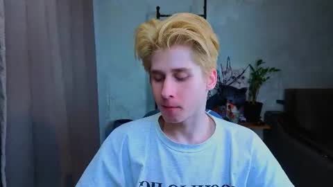 rayondovwson online show from July 12, 2026, 6:43 pm