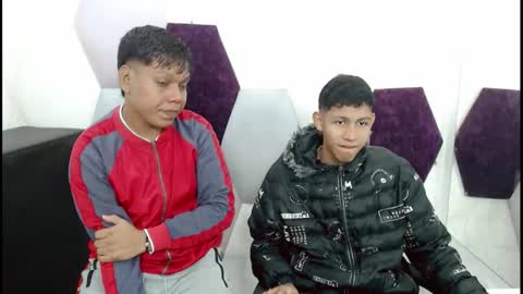 Snapshot of raystewart_ chatting on October 21, 2025, 2:12 am raystewart  online show from October 21, 2025, 2:12 am