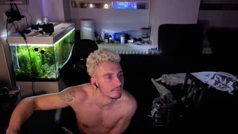 Rayzel online show from February 2, 2026, 6:06 pm