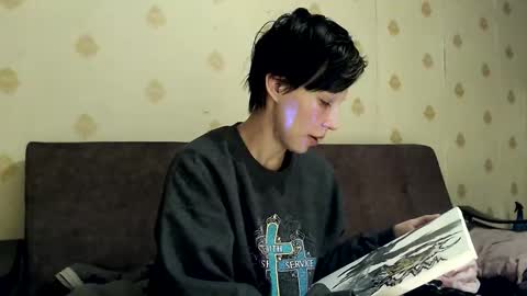 Snapshot of raziel_haze chatting on November 19, 2025, 4:01 am Yrriel Strife Candy-Demon Caveboy mr. Cringe online show from November 19, 2025, 4:01 am