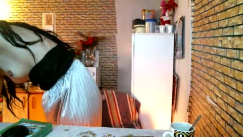 real_coupl3 online show from March 4, 2026, 7:58 am