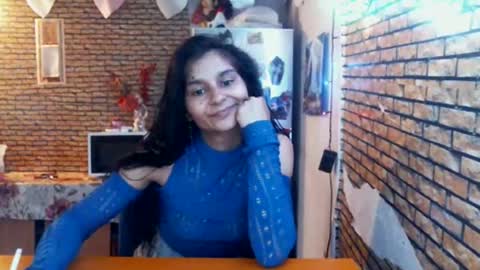 Snapshot of real_coupl3 chatting on May 21, 2026, 6:53 am real_coupl3 online show from May 21, 2026, 6:53 am