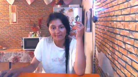 Snapshot of real_coupl3 chatting on May 28, 2026, 7:38 am real_coupl3 online show from May 28, 2026, 7:38 am