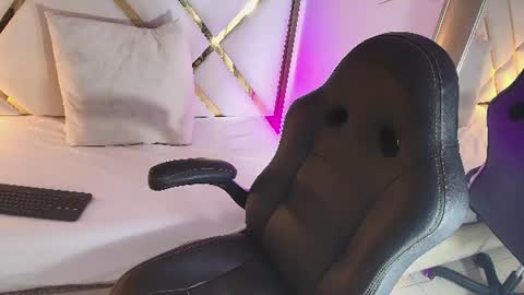 Snapshot of real_doncella_pussy chatting on June 12, 2026, 3:11 pm DONCELLA online show from June 12, 2026, 3:11 pm